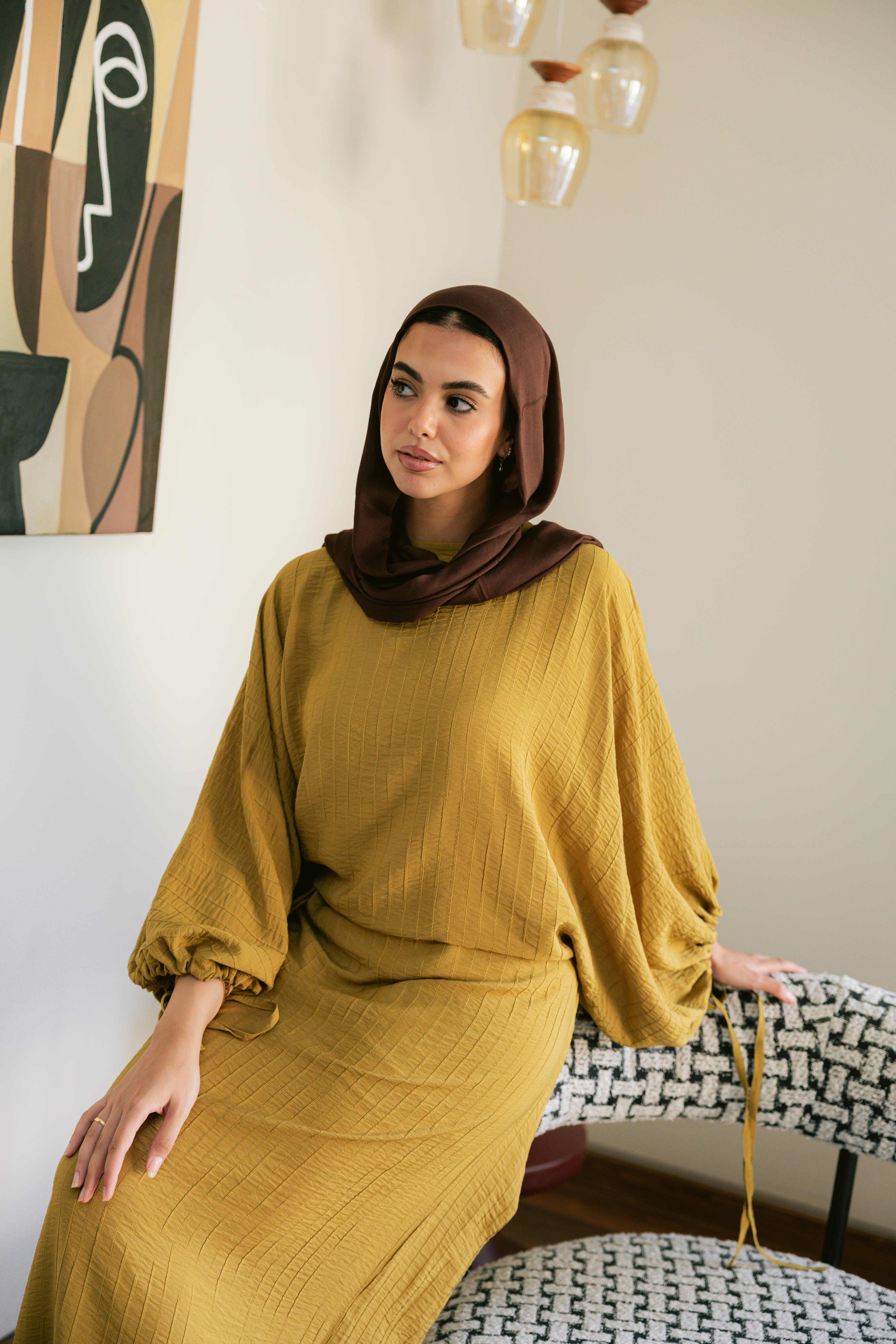 Drawstring dress in cumin