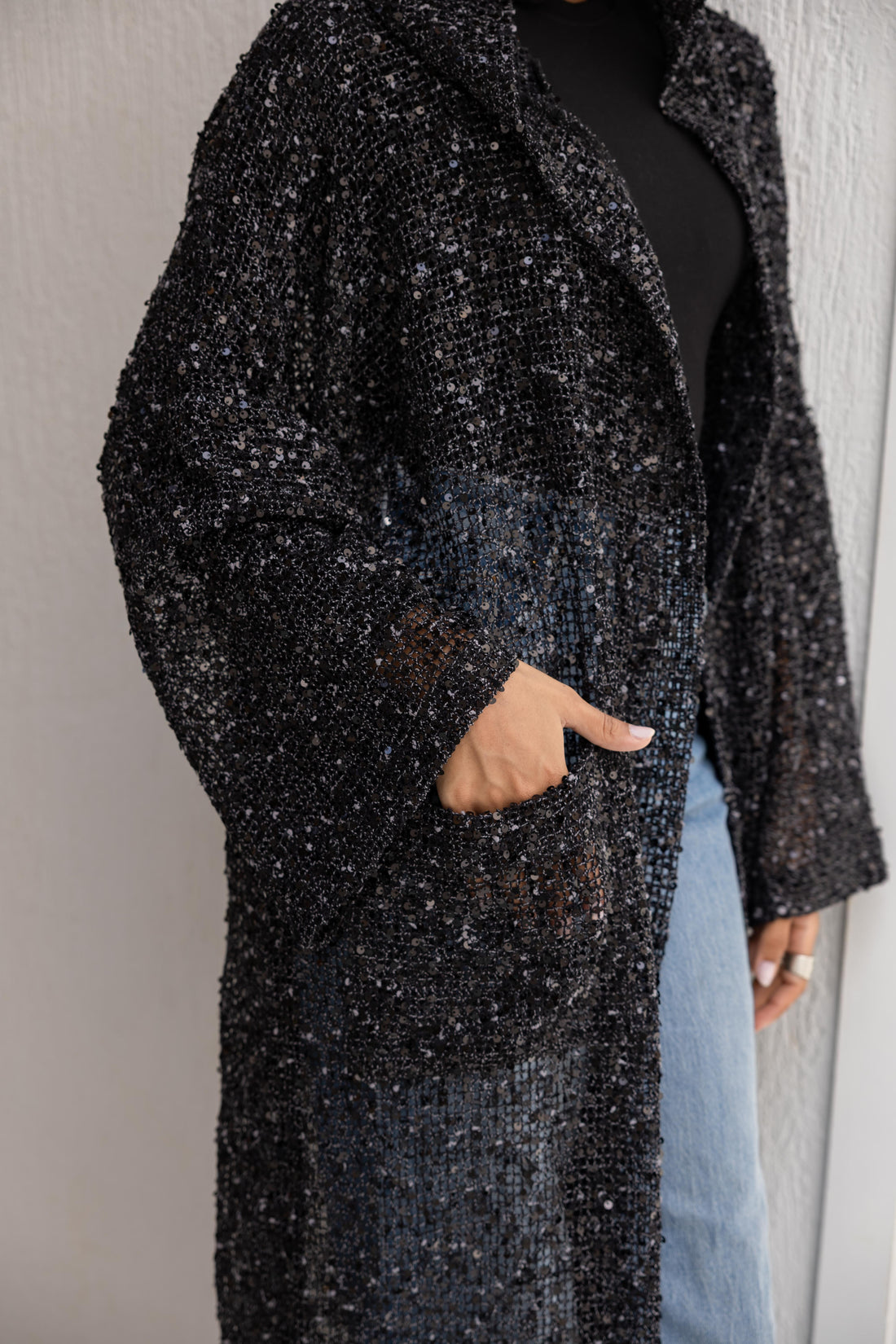 Halo hooded kimono in black