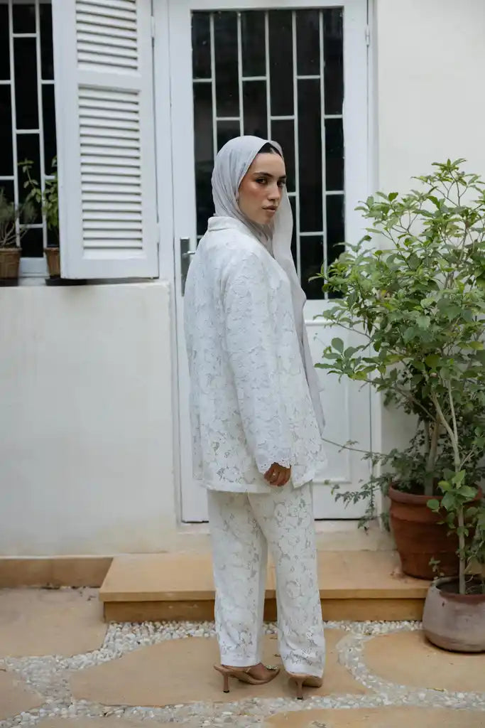 The Lace Edit in white + pants liner