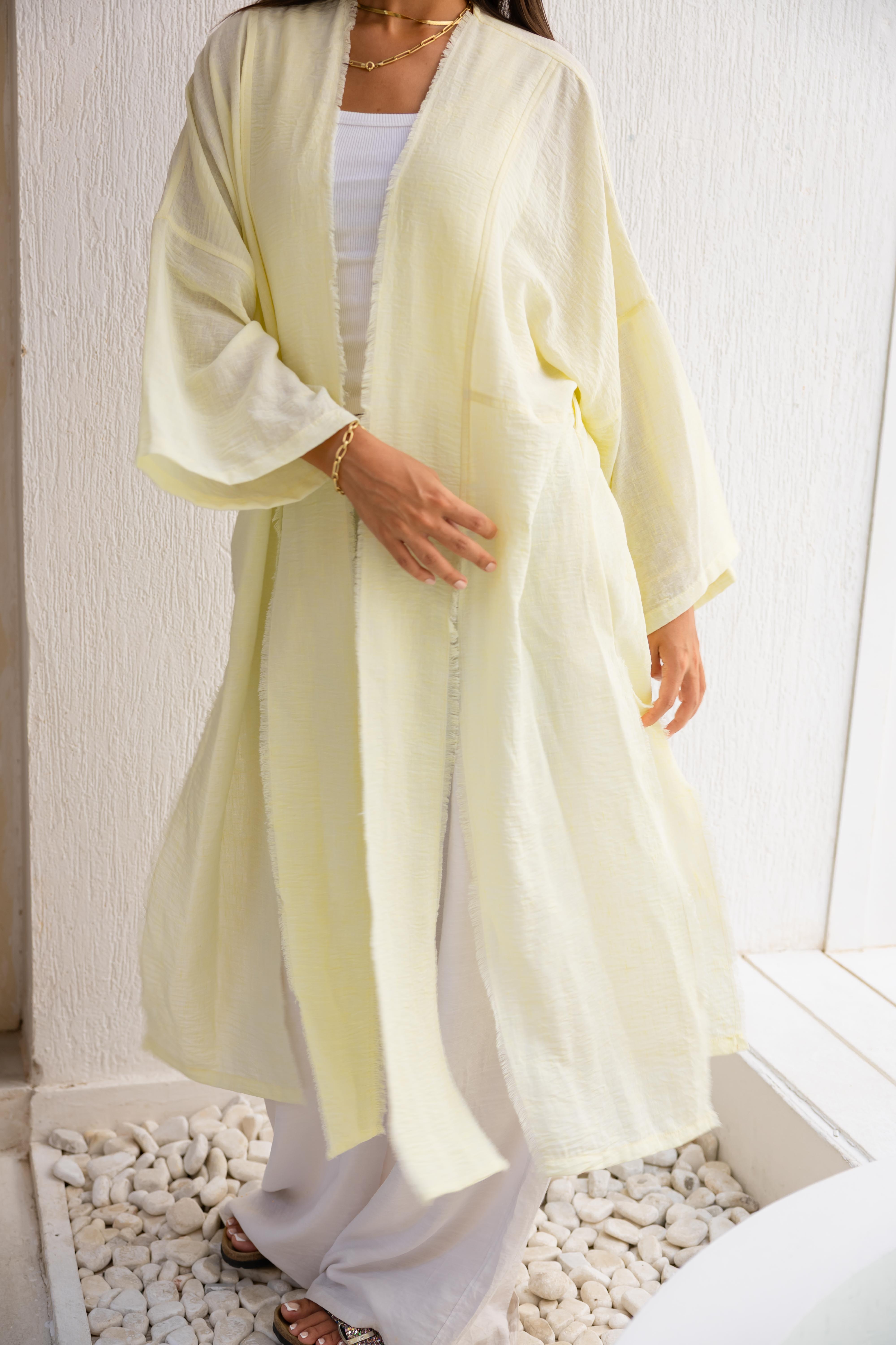 Coast kimono in butter yellow
