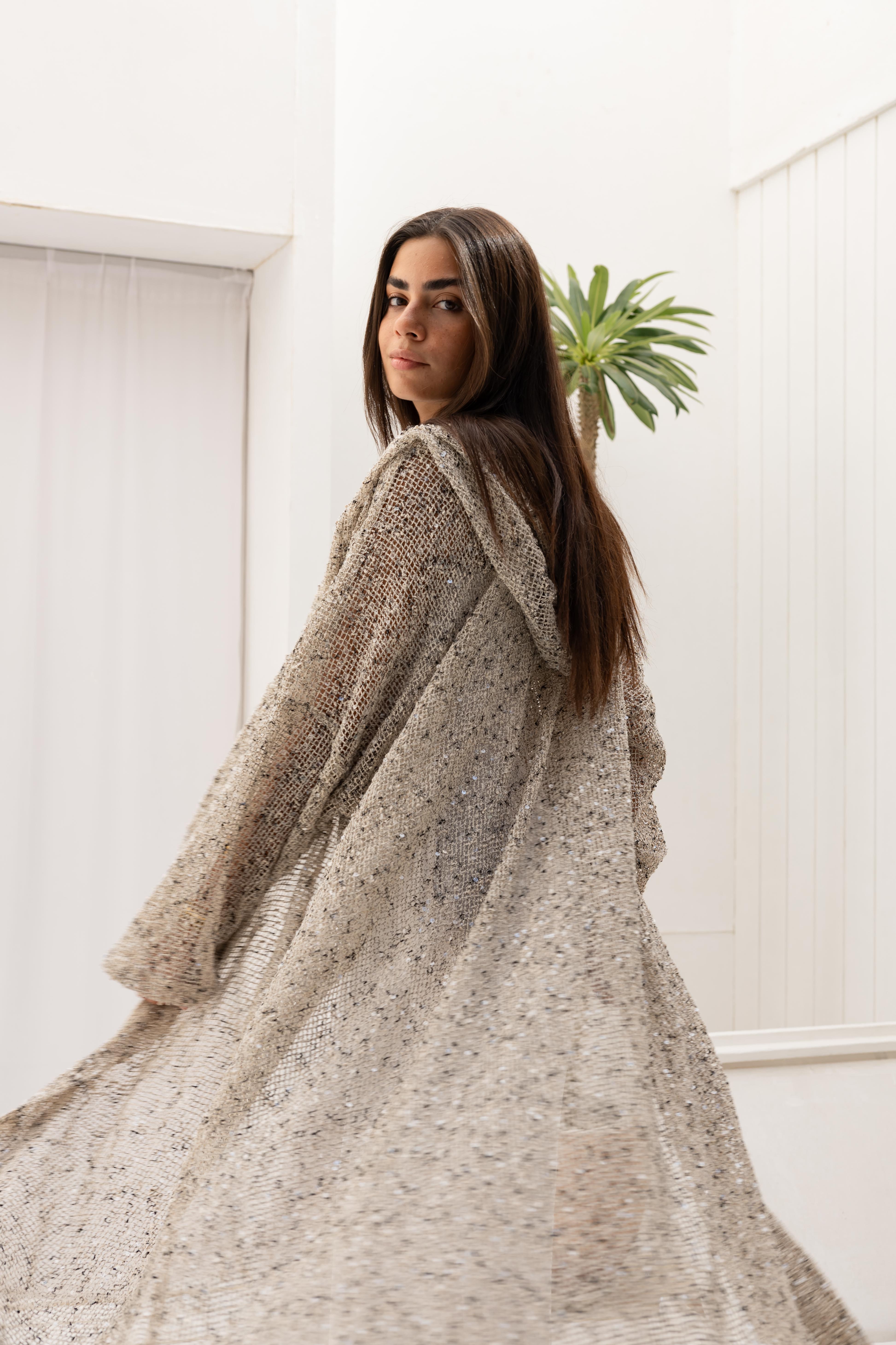 Halo hooded kimono in crème