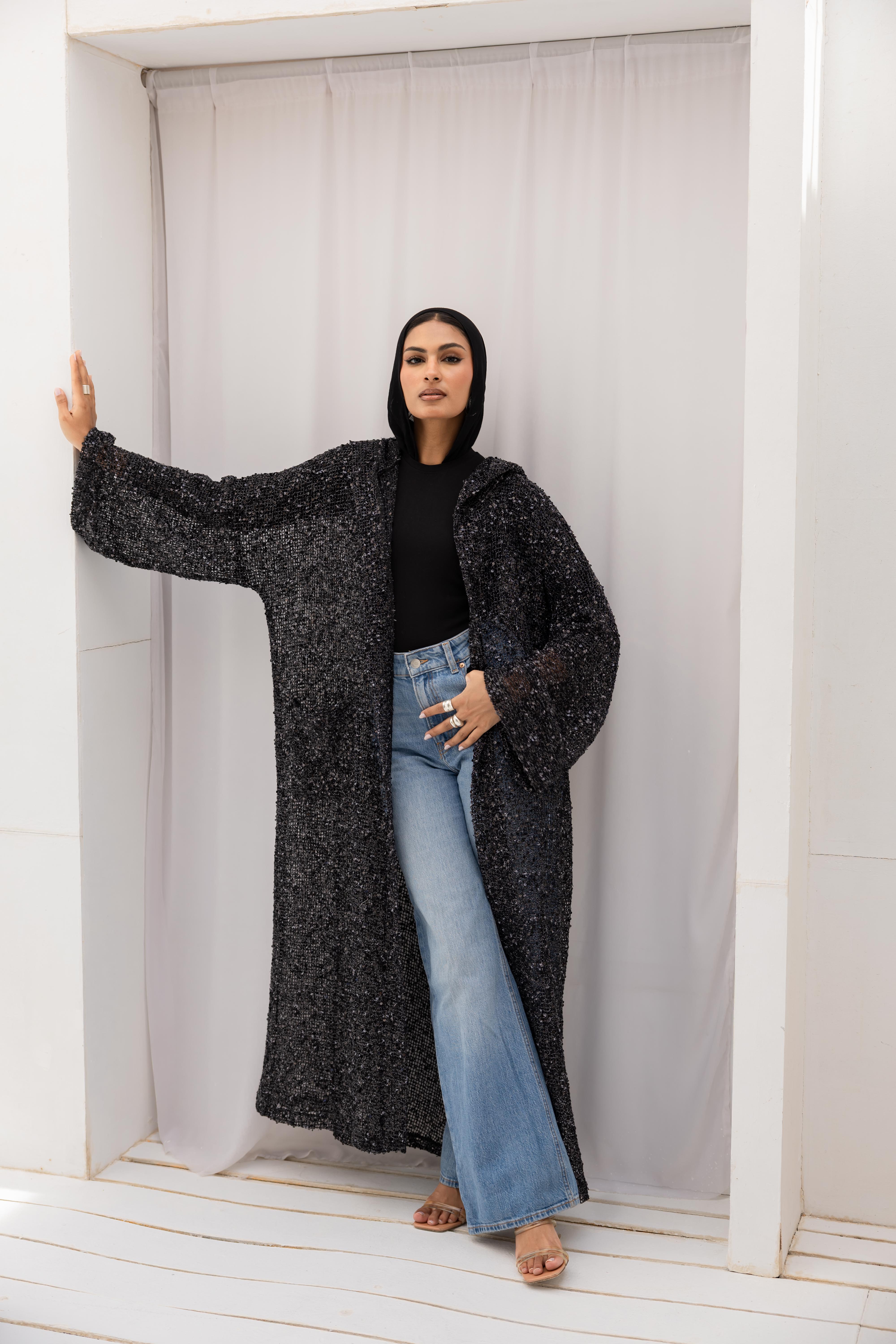 Halo hooded kimono in black