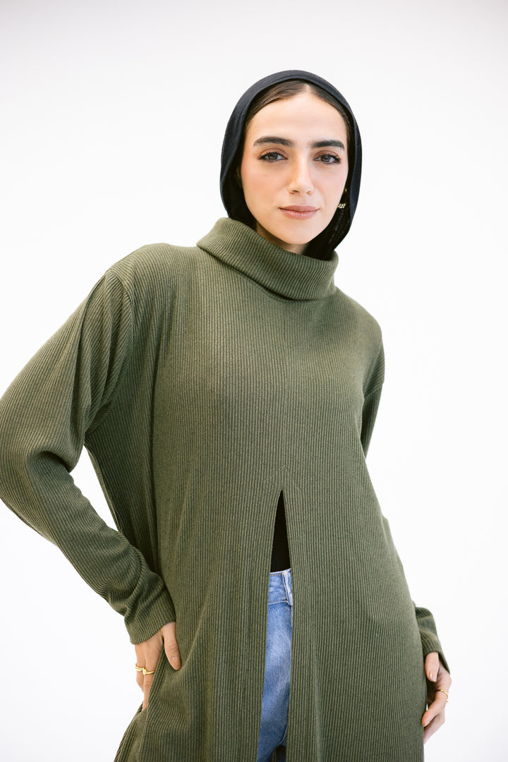 Turtle neck Split Dress in Olive